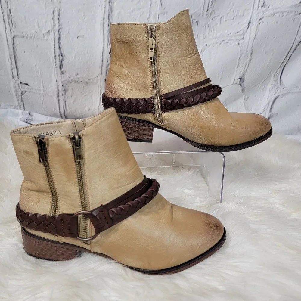 Pierre Dumas Two Toned Booties Braided Buckle Detail Women 10 Ankle Boot Western